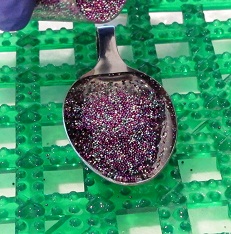 adding glass beads to resin