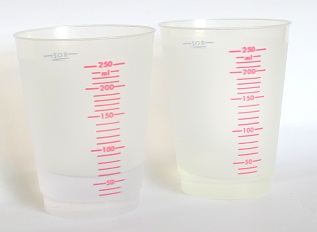 resin measuring cups