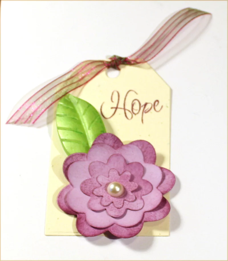 gift tag with resin leaf