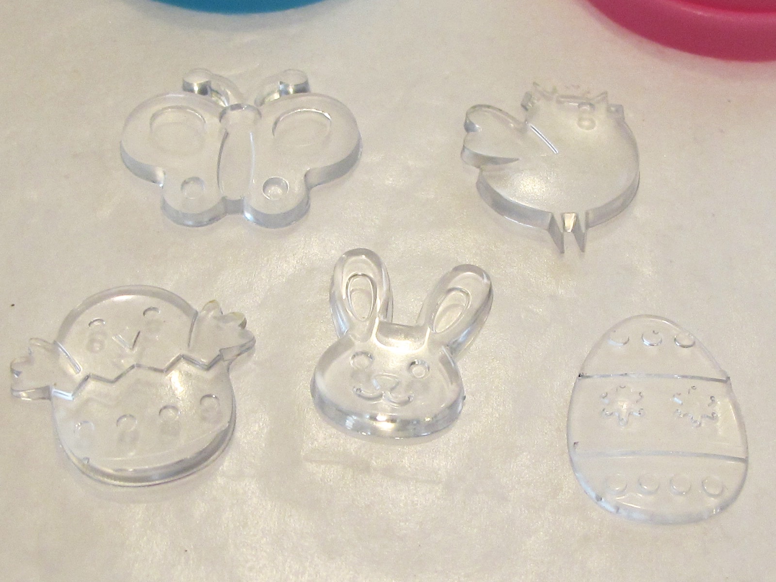 Resin charms tutorial Resin charms DIY Resin Obsession