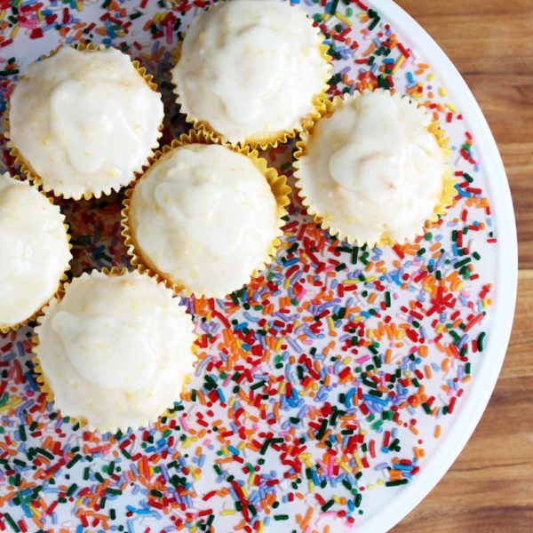 DIY sprinkles cupcake stand