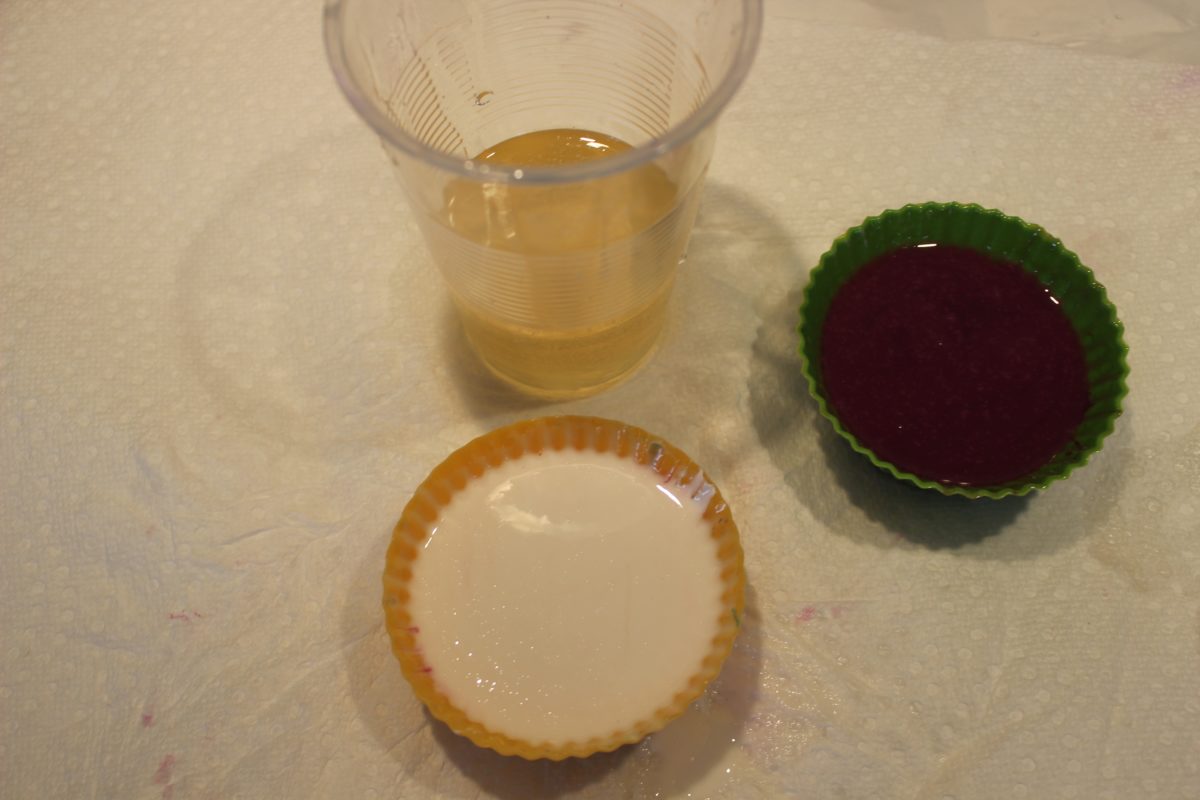 What to do with yellowing resin? Can you use it? Resin Obsession