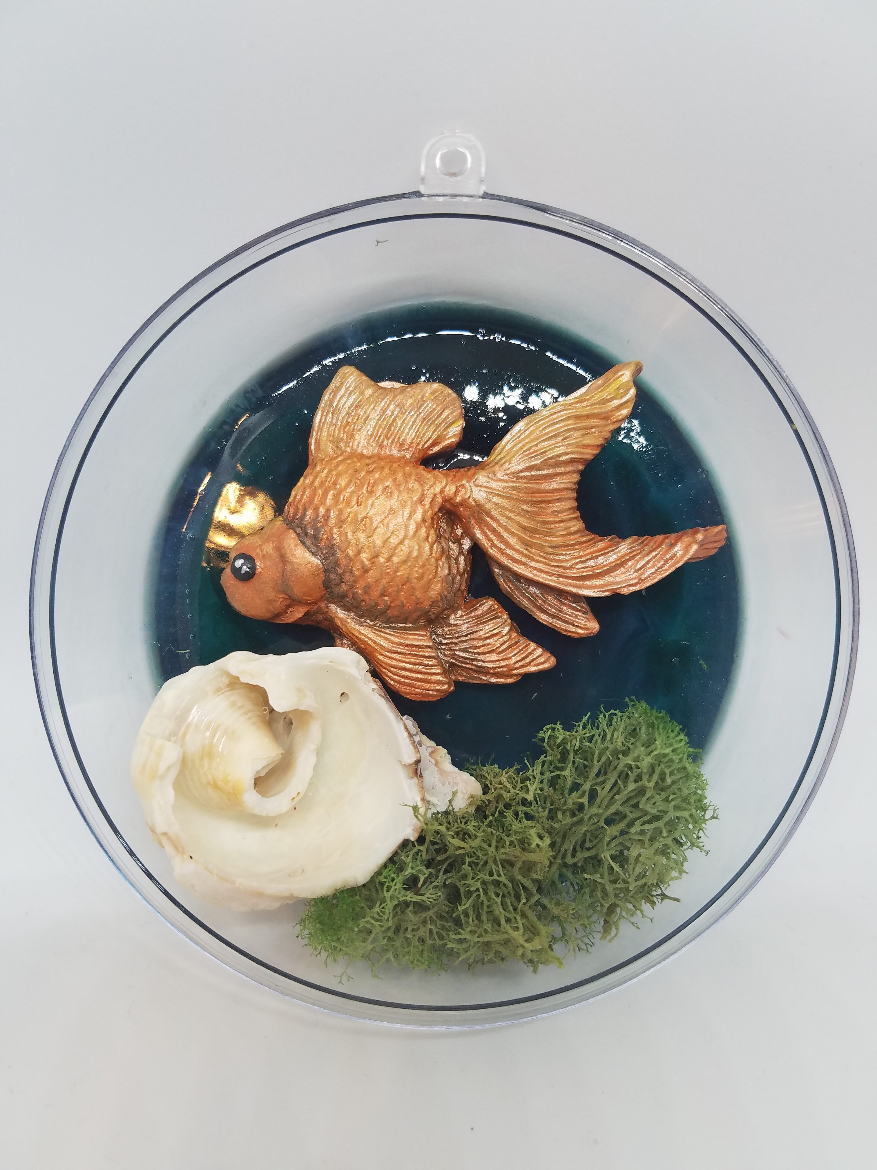 resin fish coral and moss in ornament