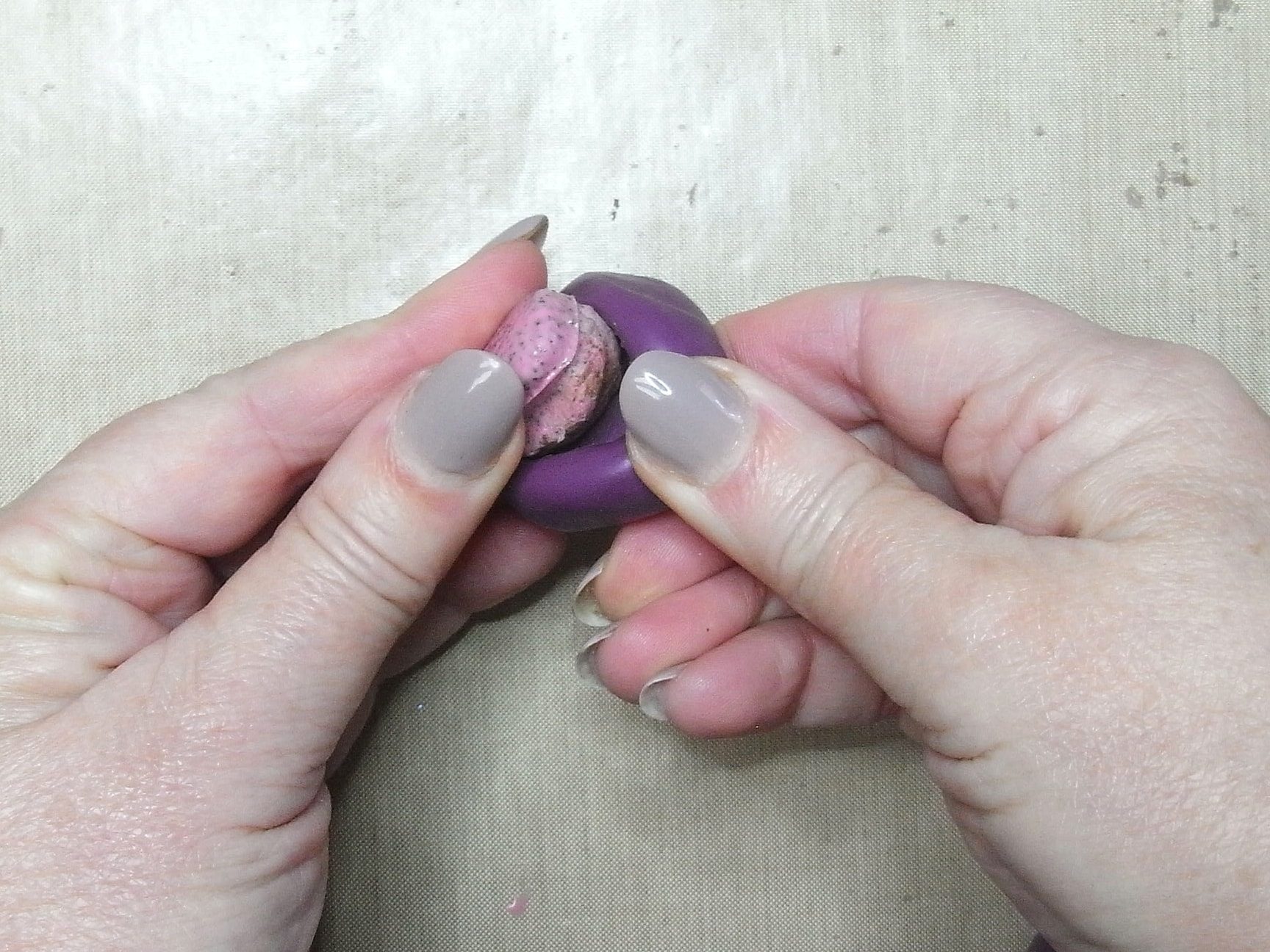demolding resin pebbles