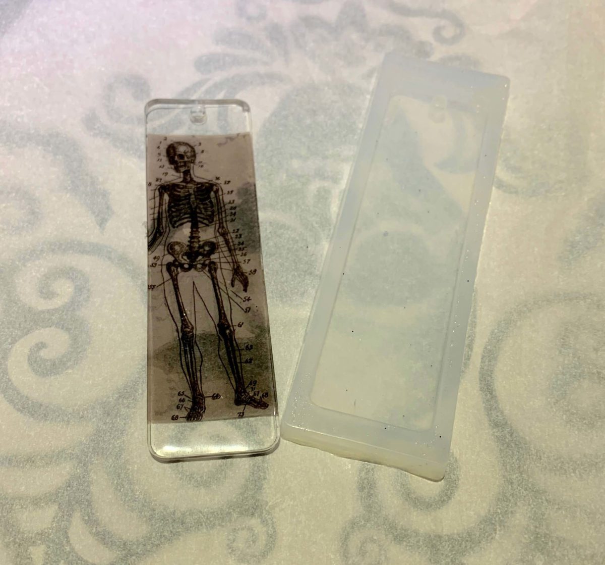 resin bookmark and mold