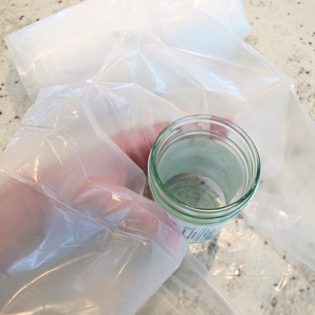 sizing plastic for a resin vase