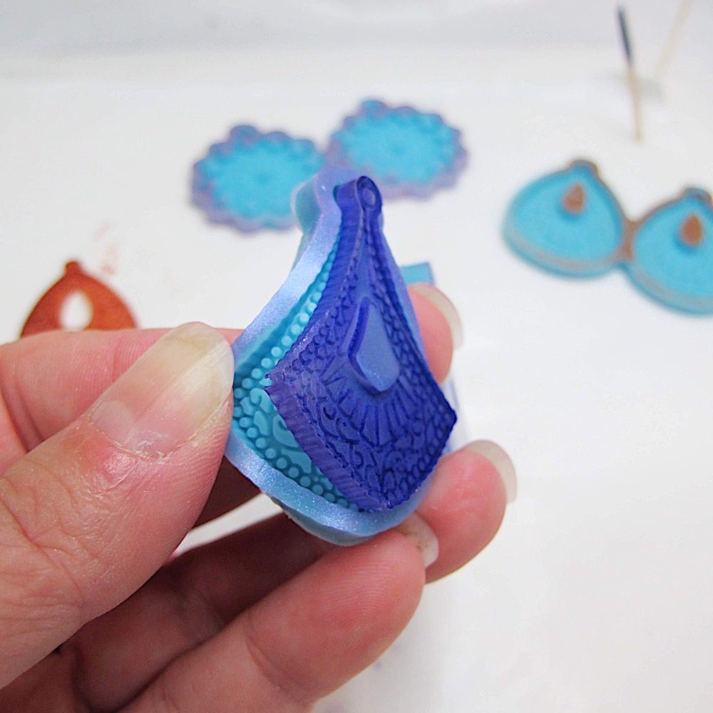 demolding resin earring