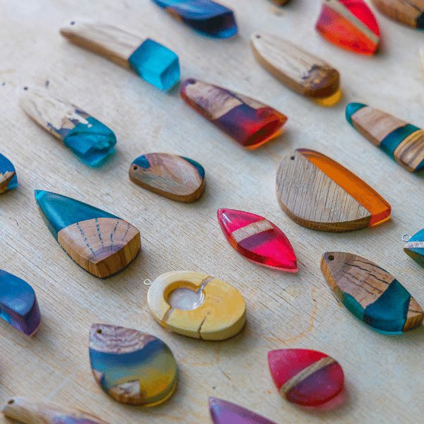 Resin jewelry deals artists