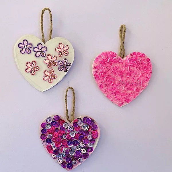 DIY wooden heart craft ideas Valentine's Day wall art