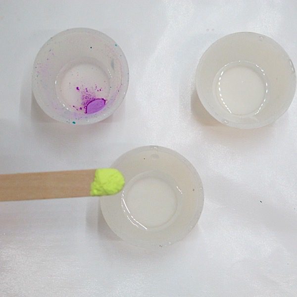 How To Make Epoxy Resin Glow In The Dark Resin Obsession